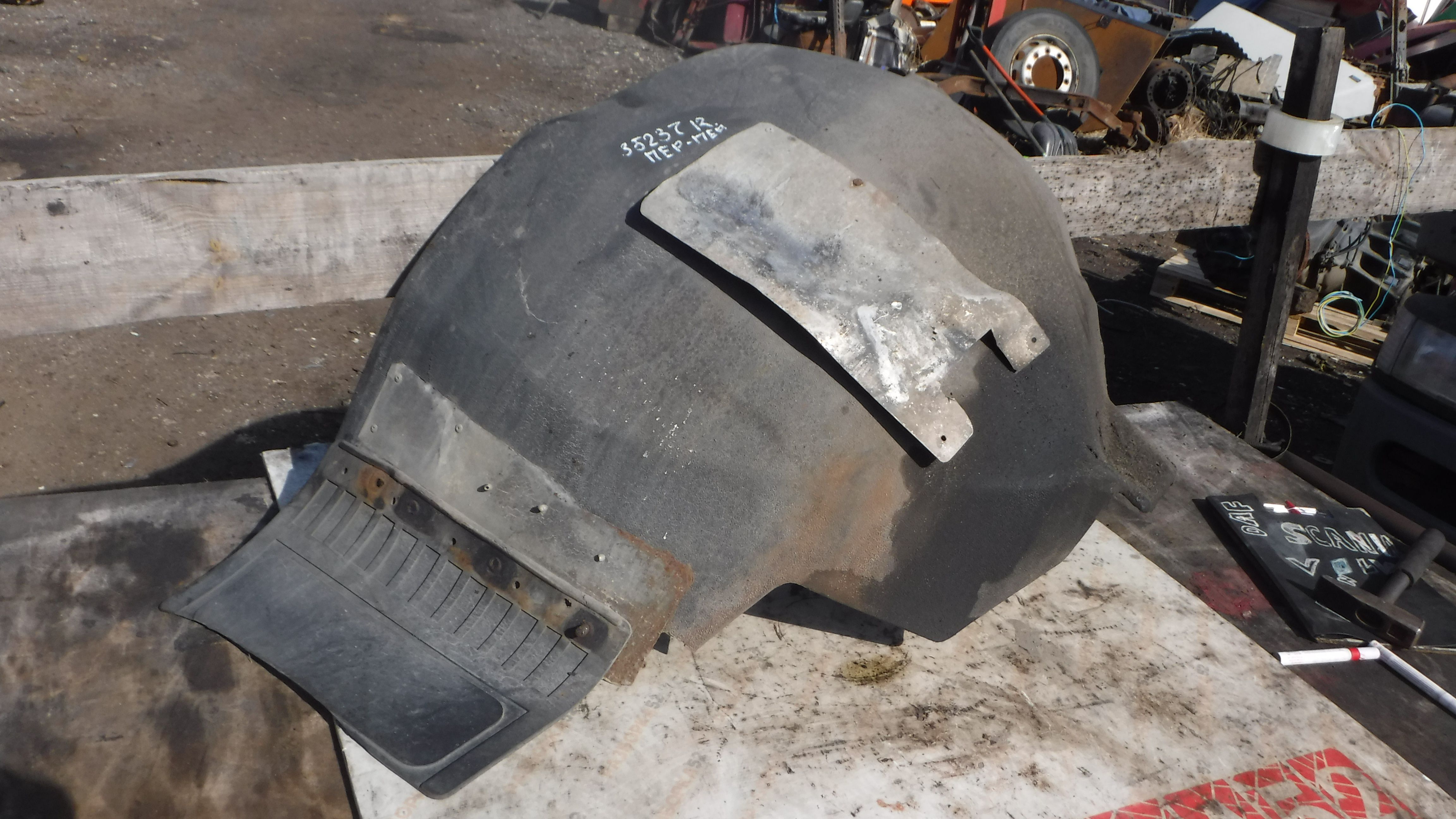 Крыло переднее под кабиной правое 5010574669 Renault Magnum